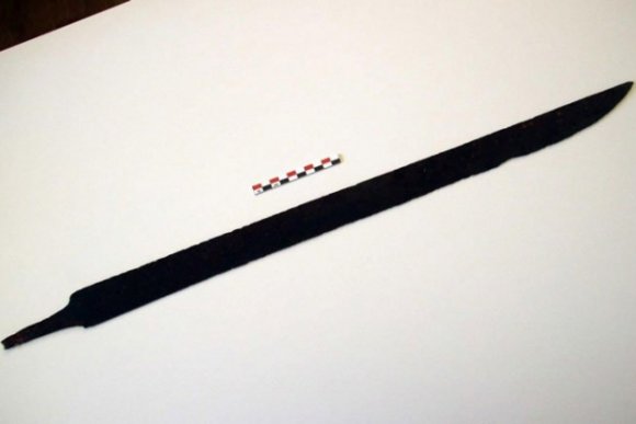 У Львівському метро знайдено 1200-річний меч вікінгів